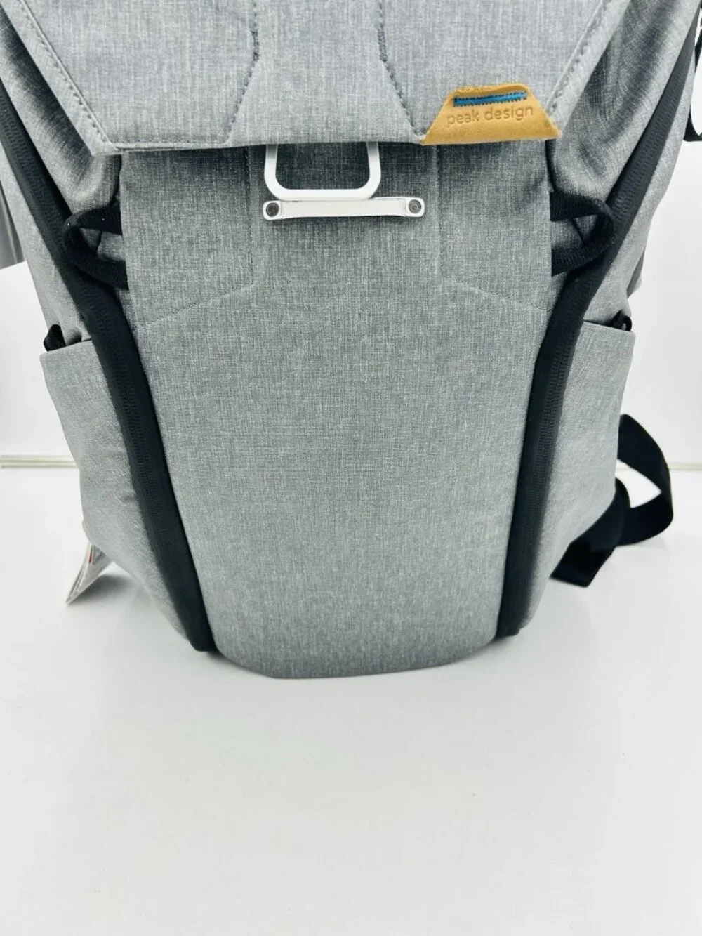 Peak Design Everyday Backpack 20L v1 Camera Bag Gray BB-20-AS-1 NEW